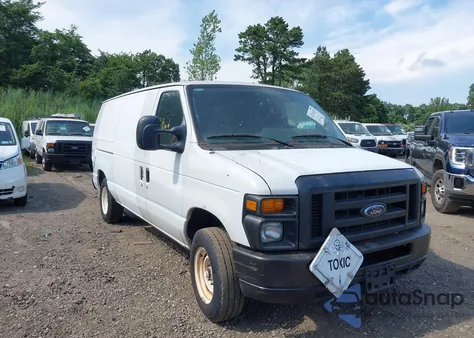 2010 Ford E-150 Commercial/Recreational z USA, uszkodzony, nr VIN 1FTNE1EW4ADA91360